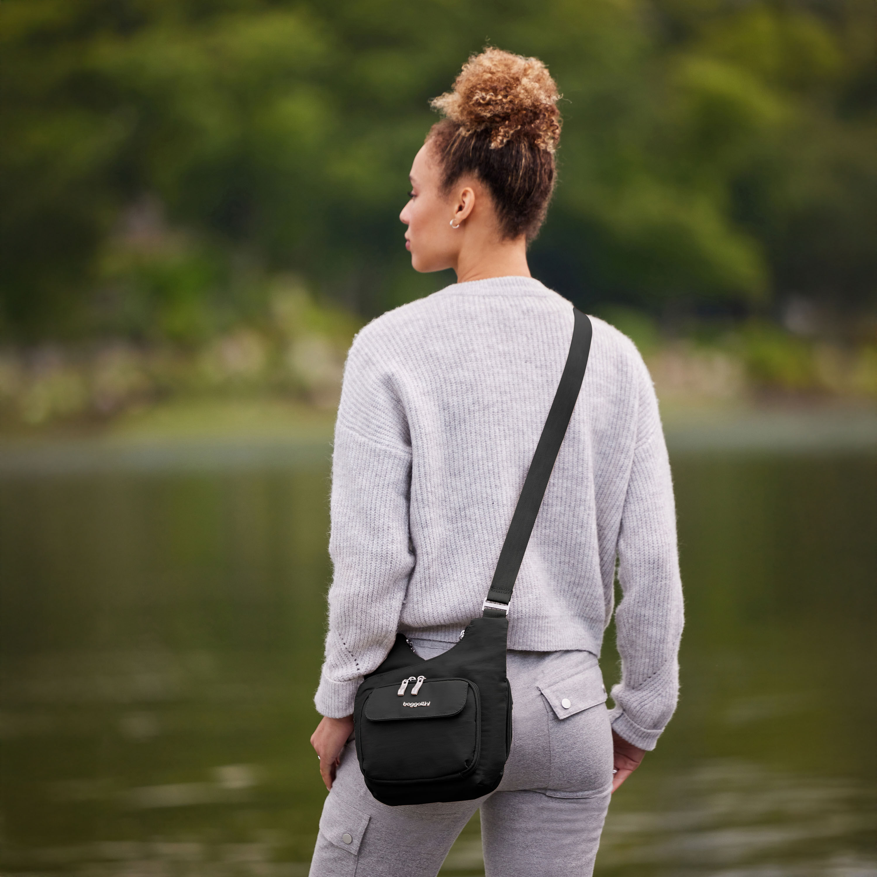 Criss Cross Crossbody