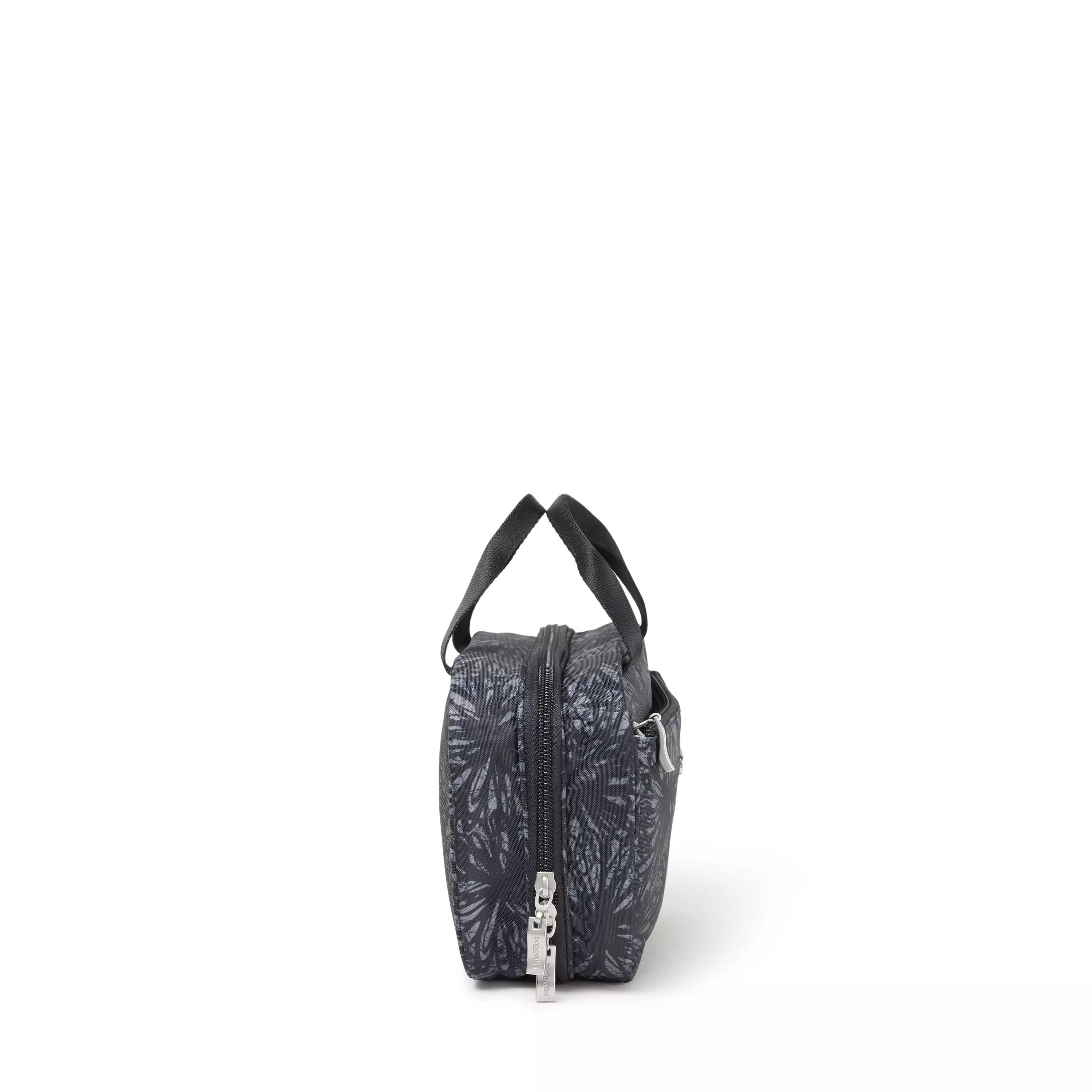 hanging travel kit