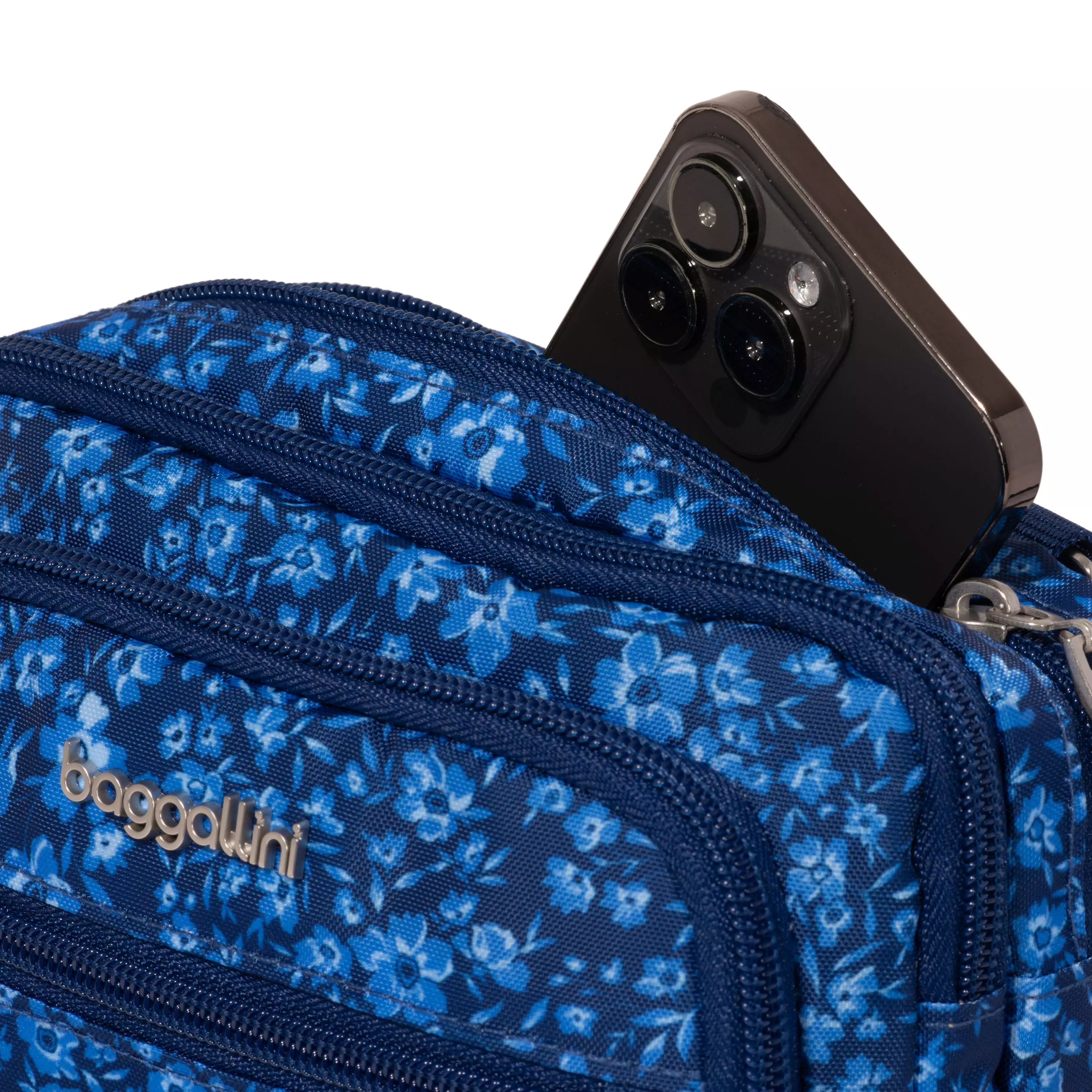 Legacy Triple Zip Bagg