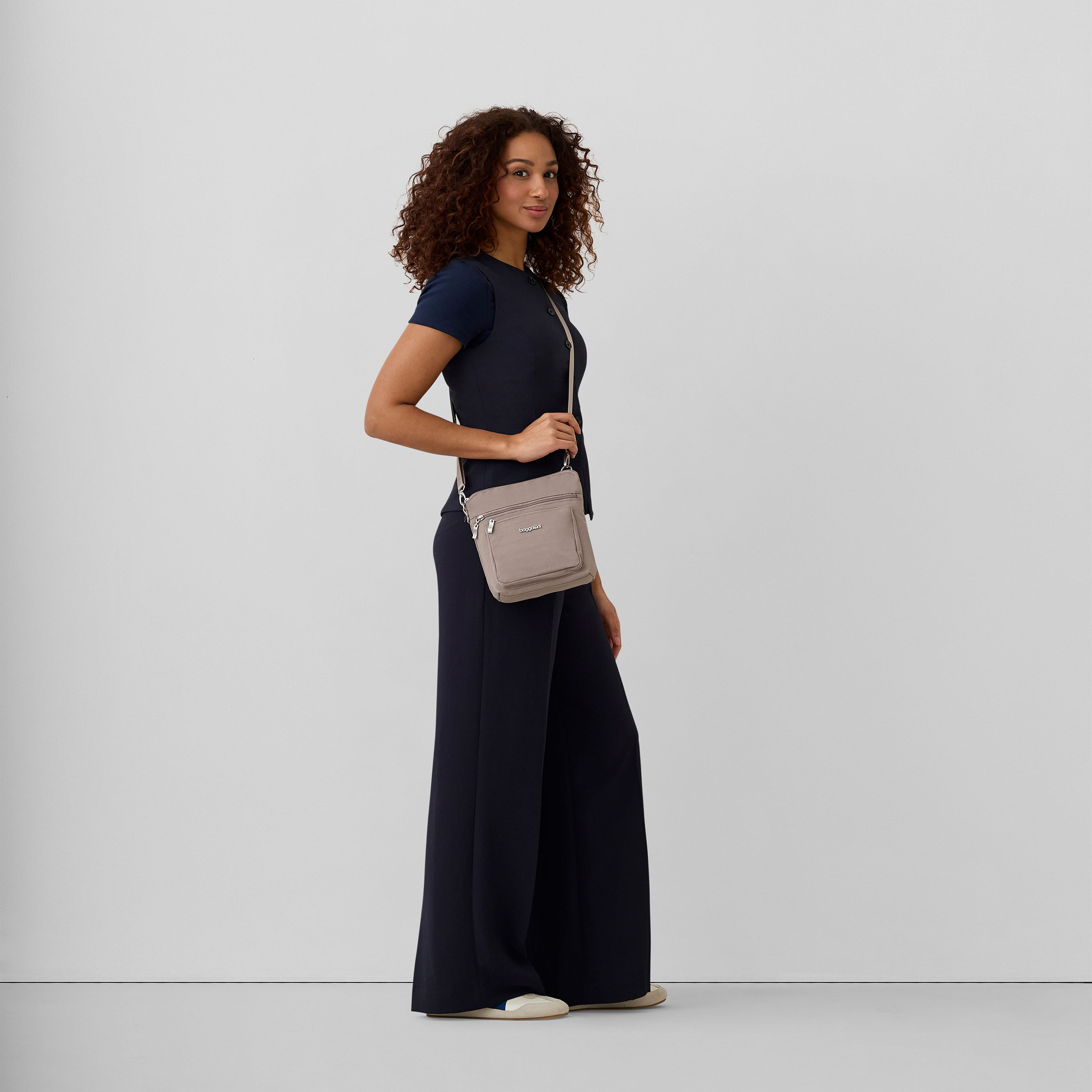 Modern Everywhere Pocket Crossbody