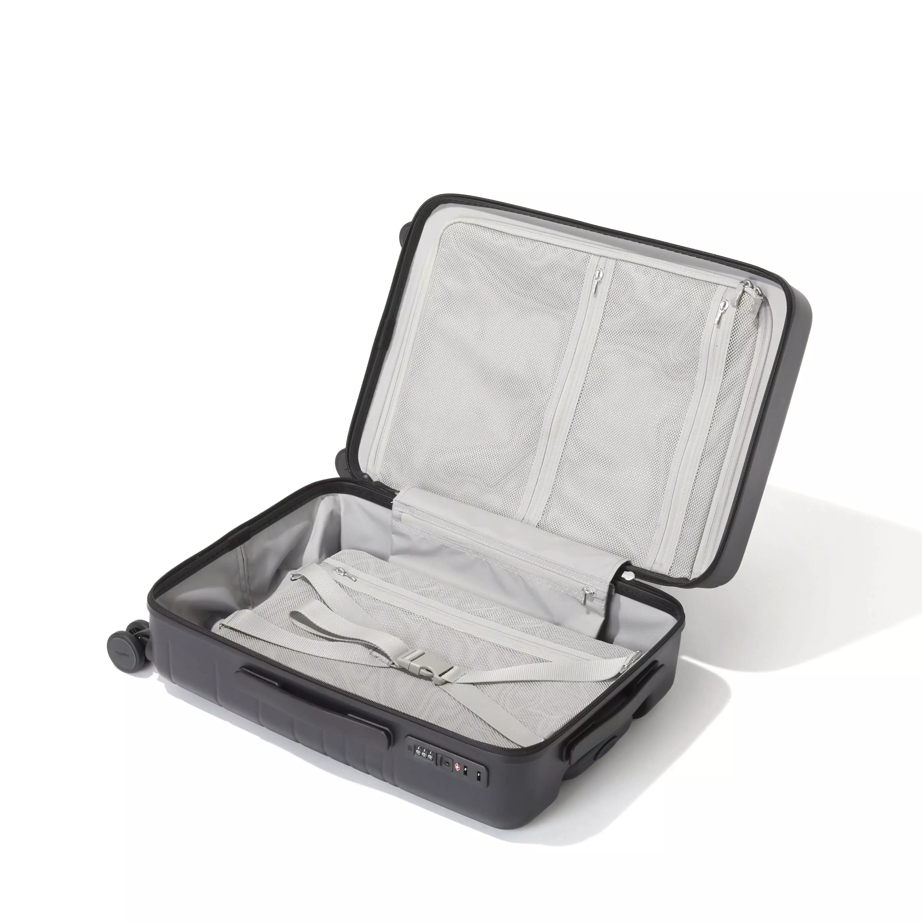 Set Wave 22” 4 Wheel Hardside Carry-On