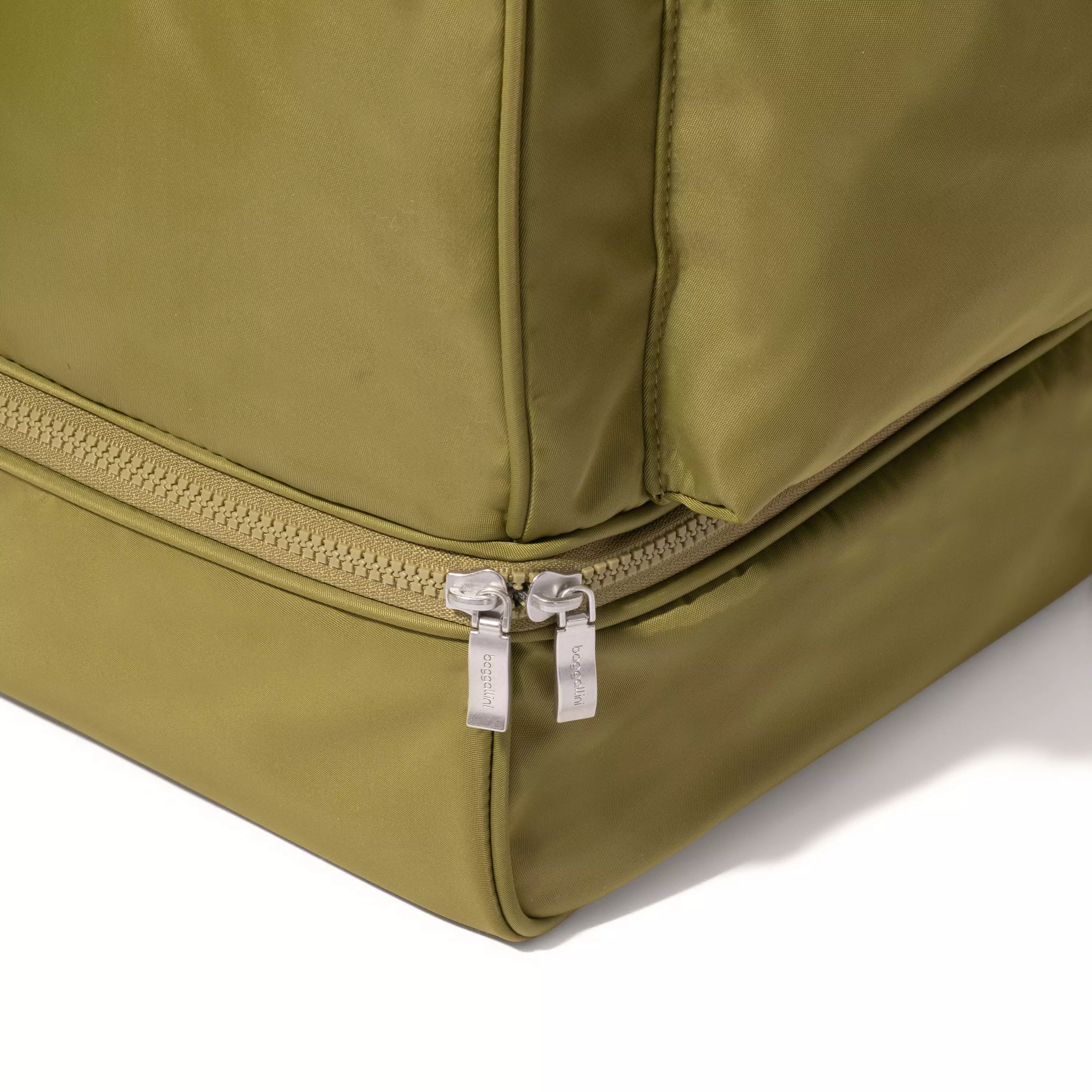 Deluxe Fifth Avenue Weekender