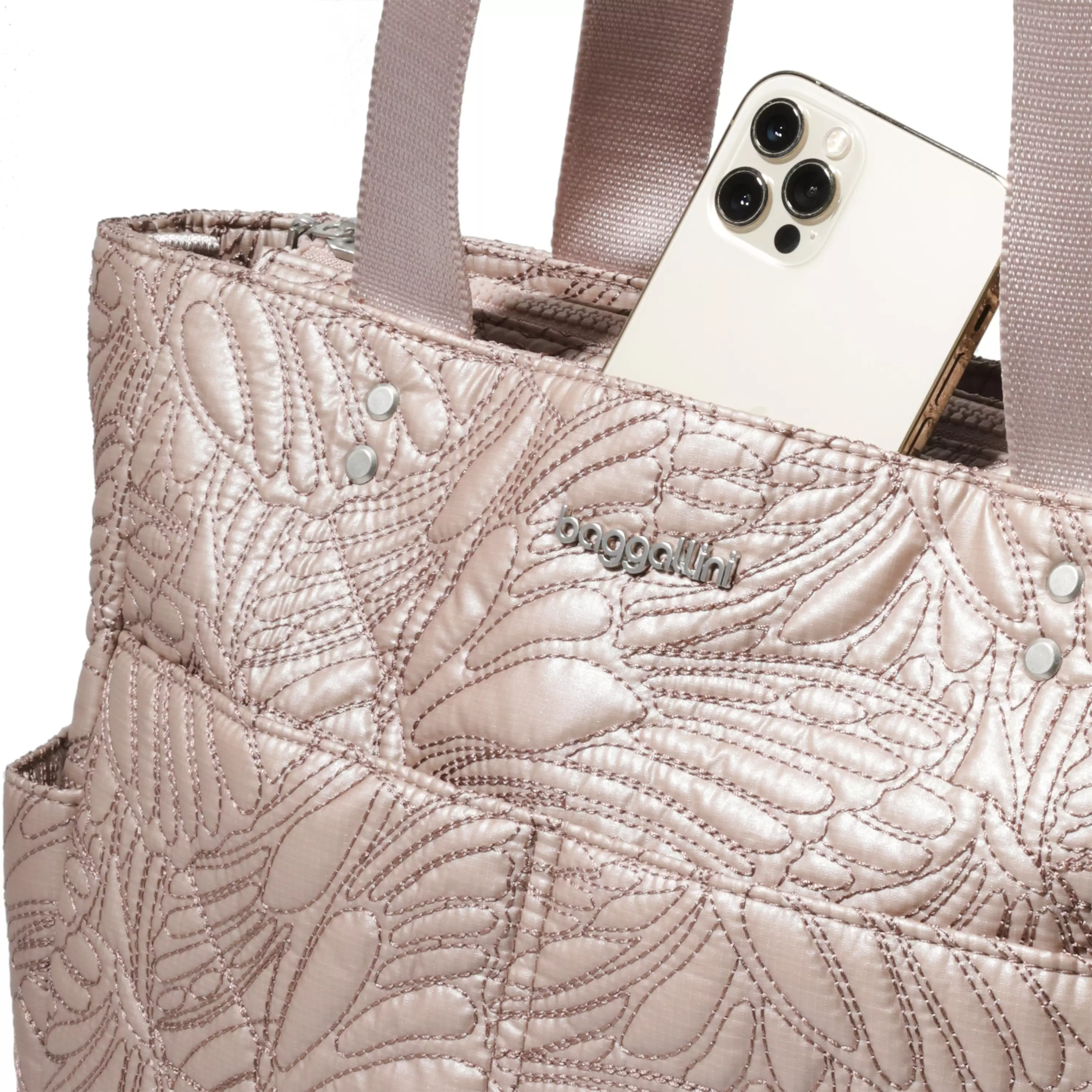 True Classic Daily Tote
