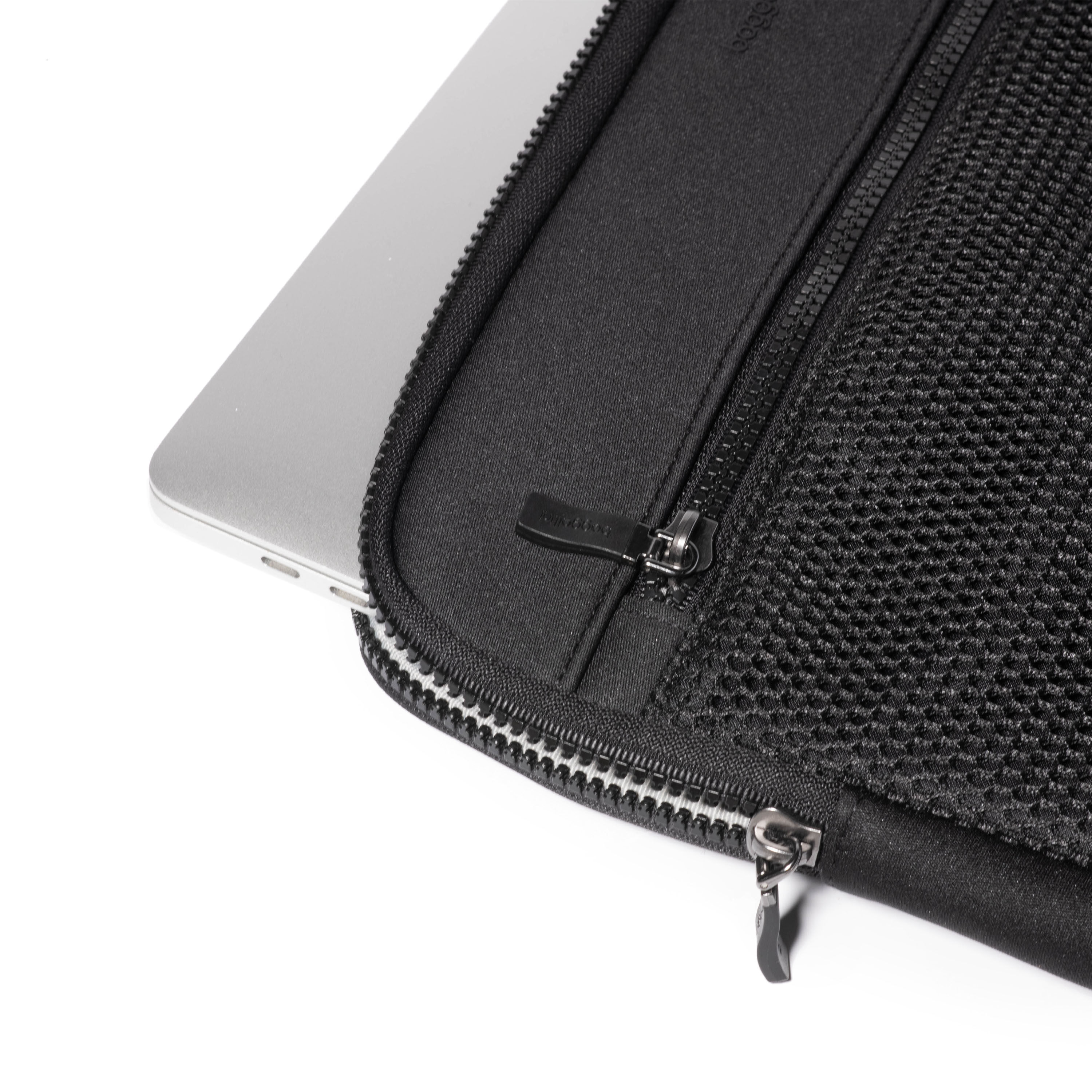 On The Go Laptop Case
