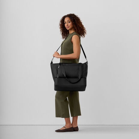 baggallini weekender travel tote bag Deluxe Fifth Avenue Womens Baggallini Park Ave Weekender Tote Carryall Expandable Packable Weekender Tote