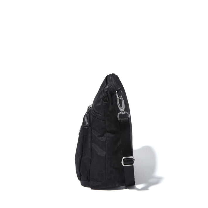 Baggallini Modern Pocket Crossbody Black Cheetah Emboss Baggallini Modern Pocket Crossbody Black Cheetah Emboss