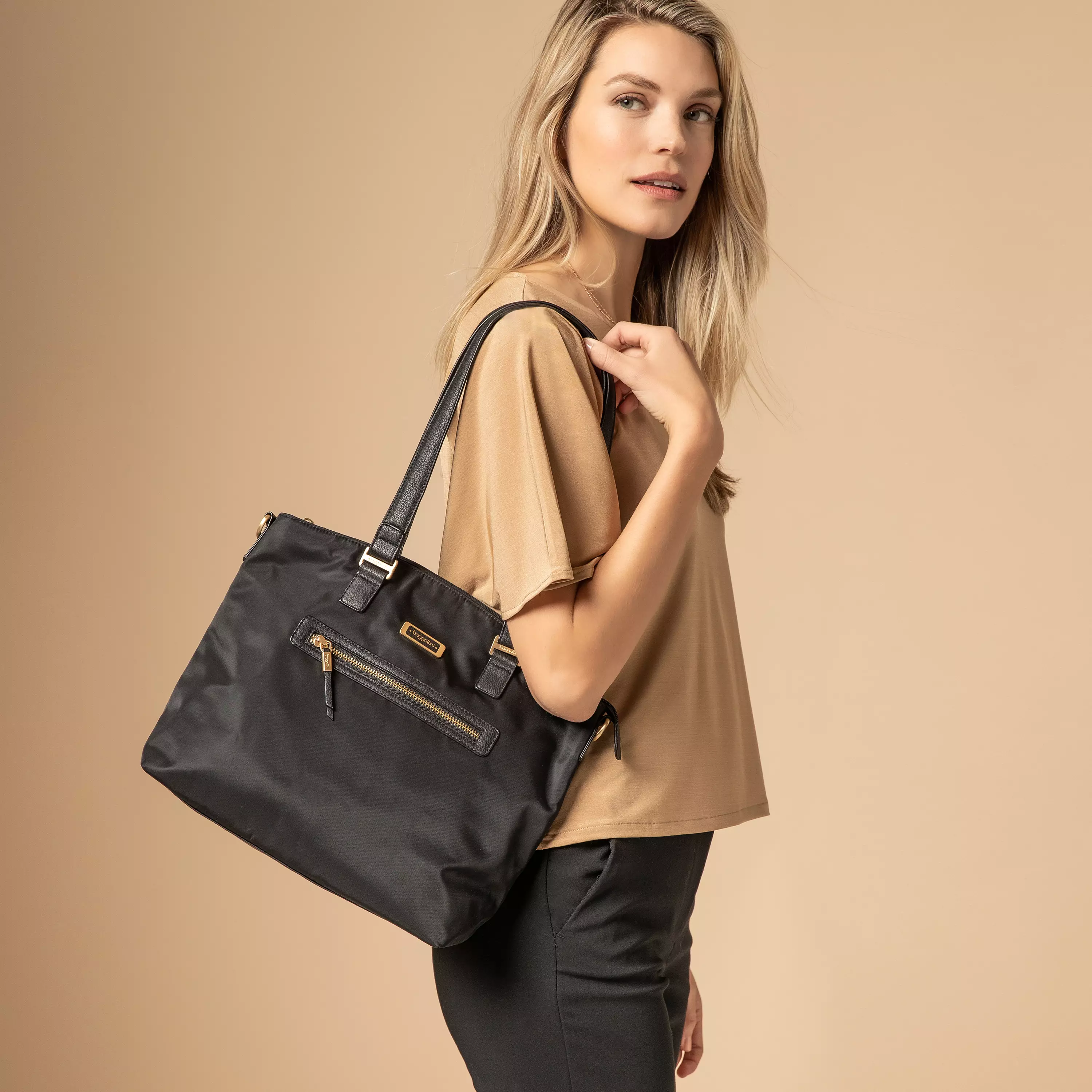 Lizzy Tote Bag