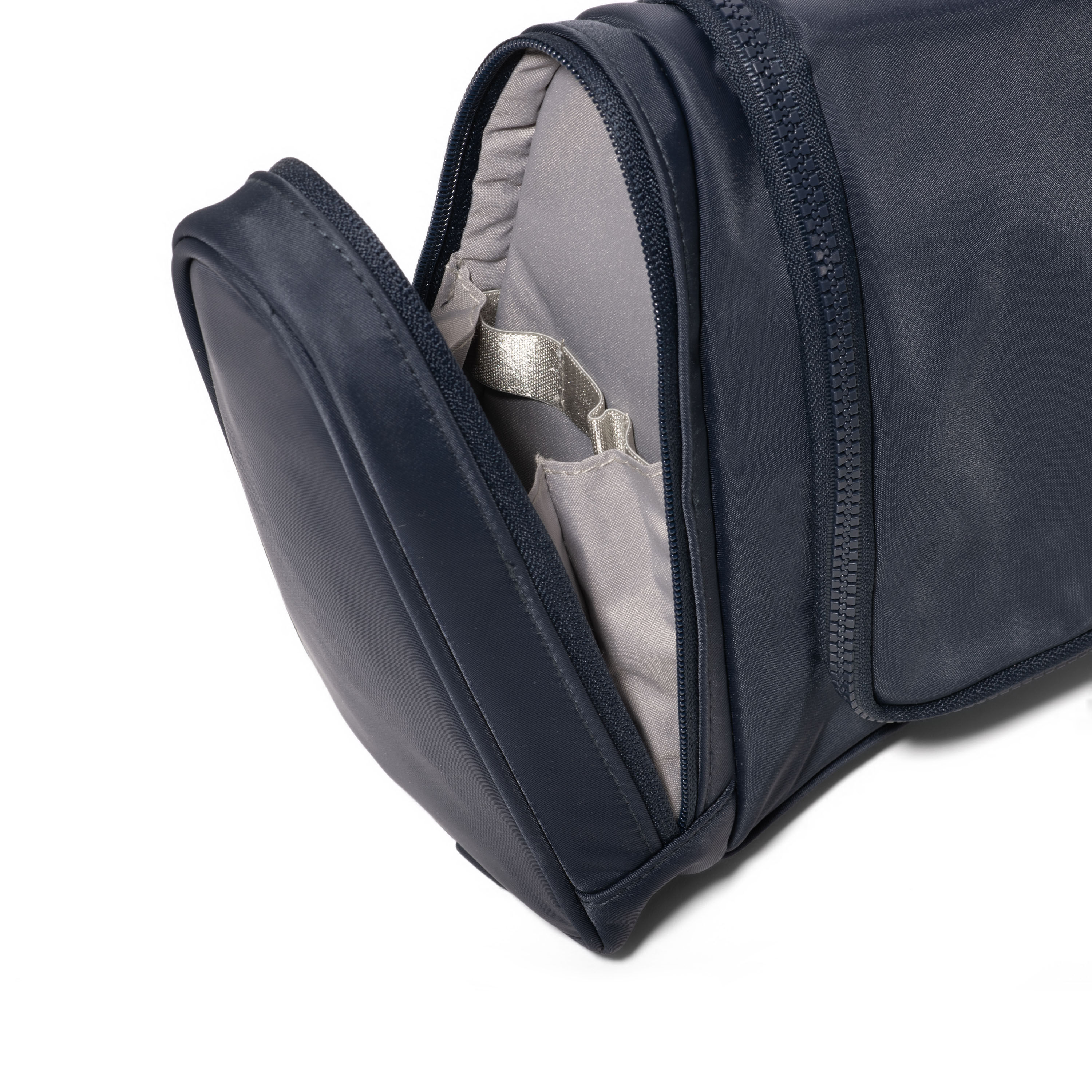Deluxe Toiletry Kit