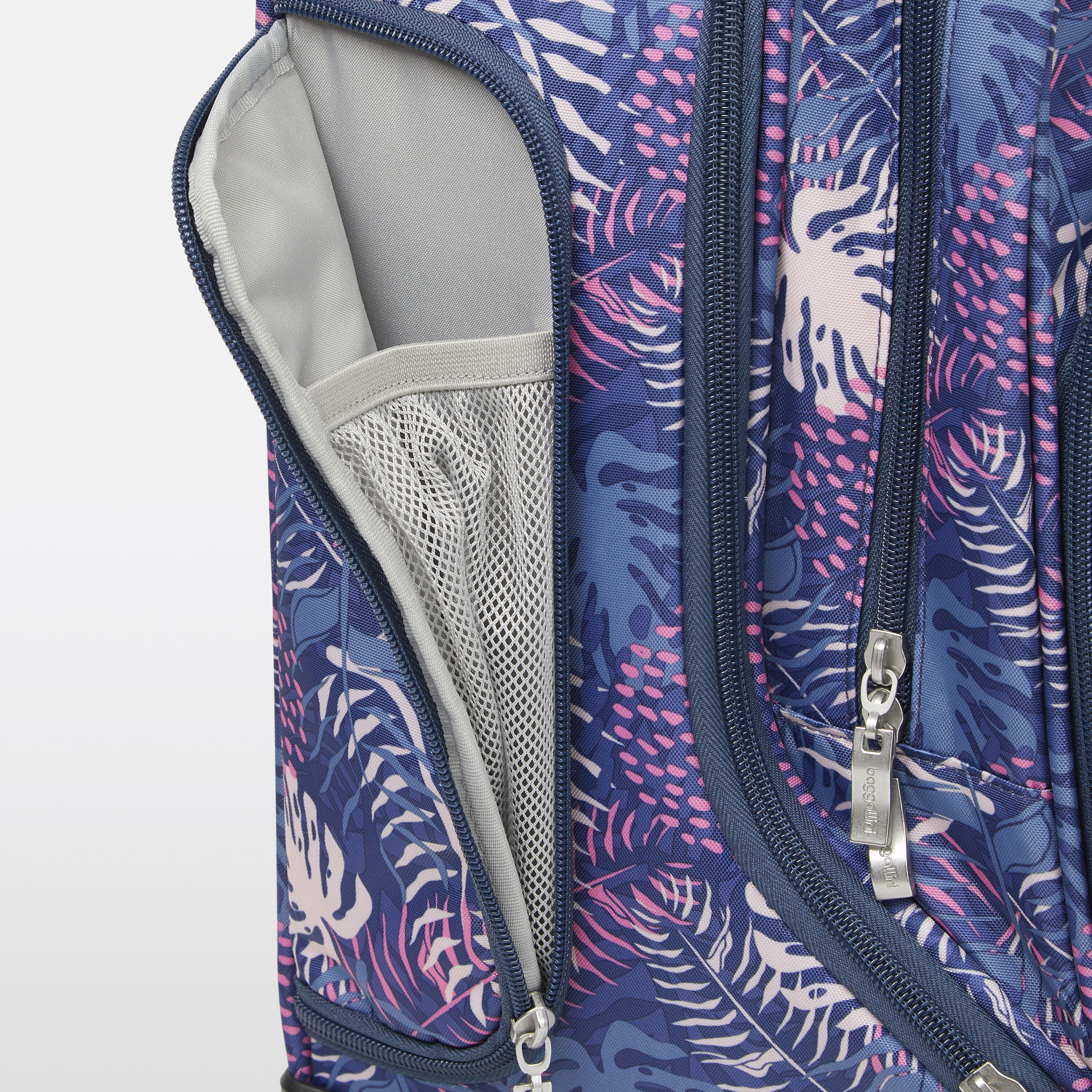 4-Wheel Rolling Tote