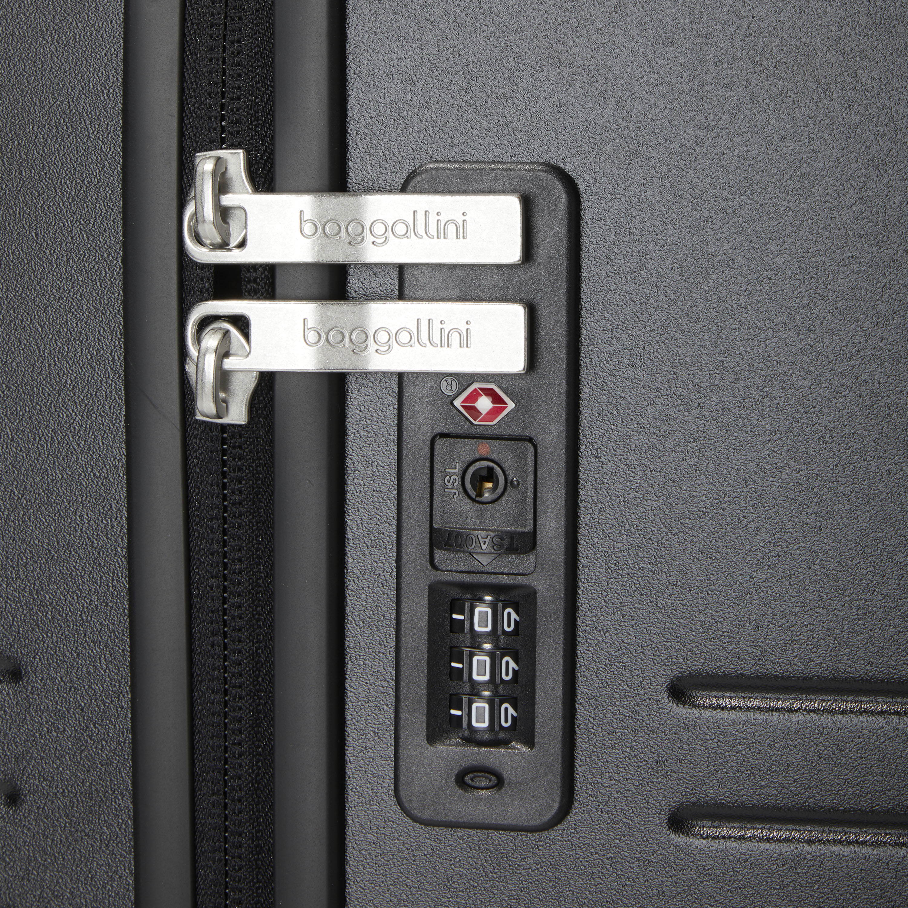 Set Wave 26&rdquo; 4 Wheel Hardside Luggage