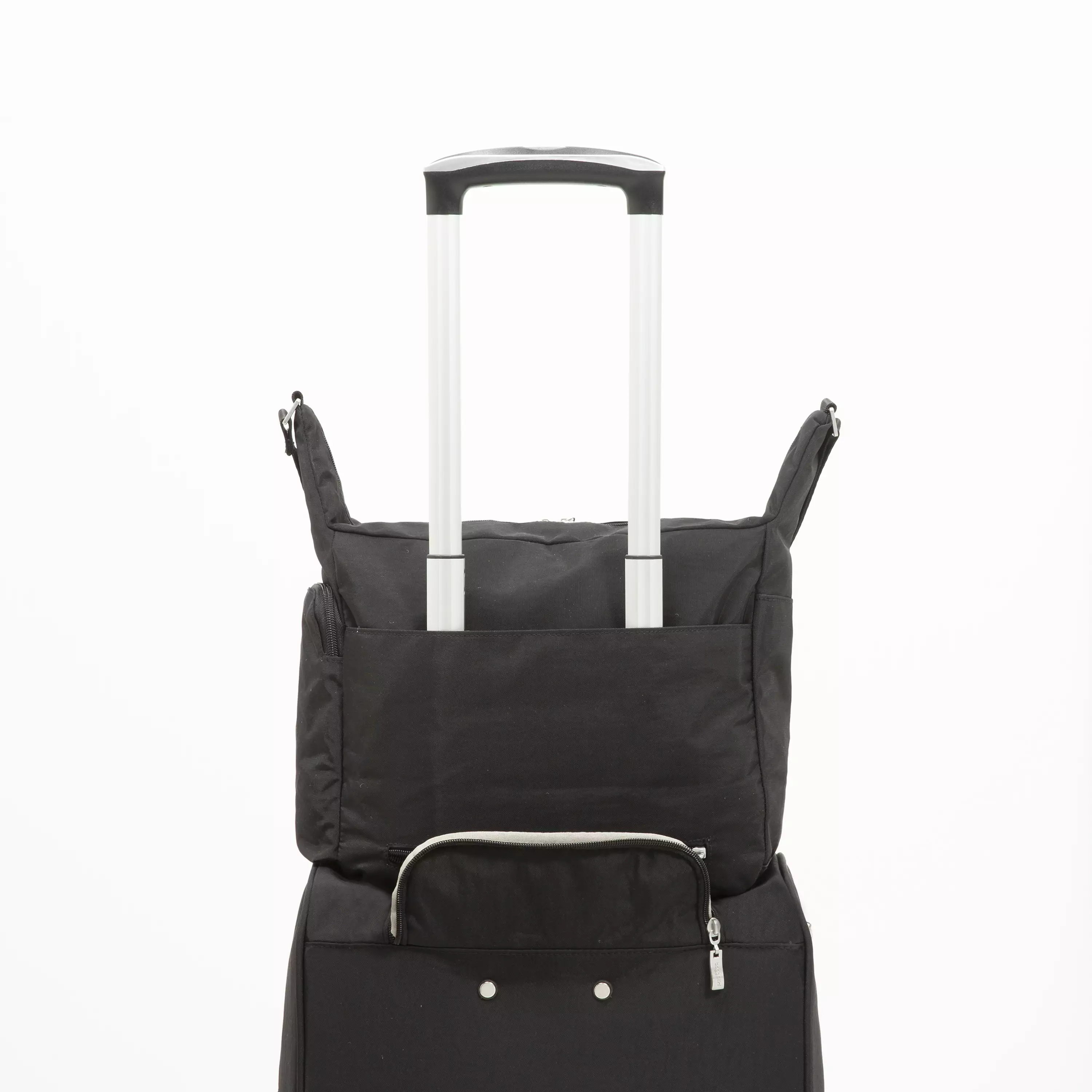travel hobo with rfid wristlet