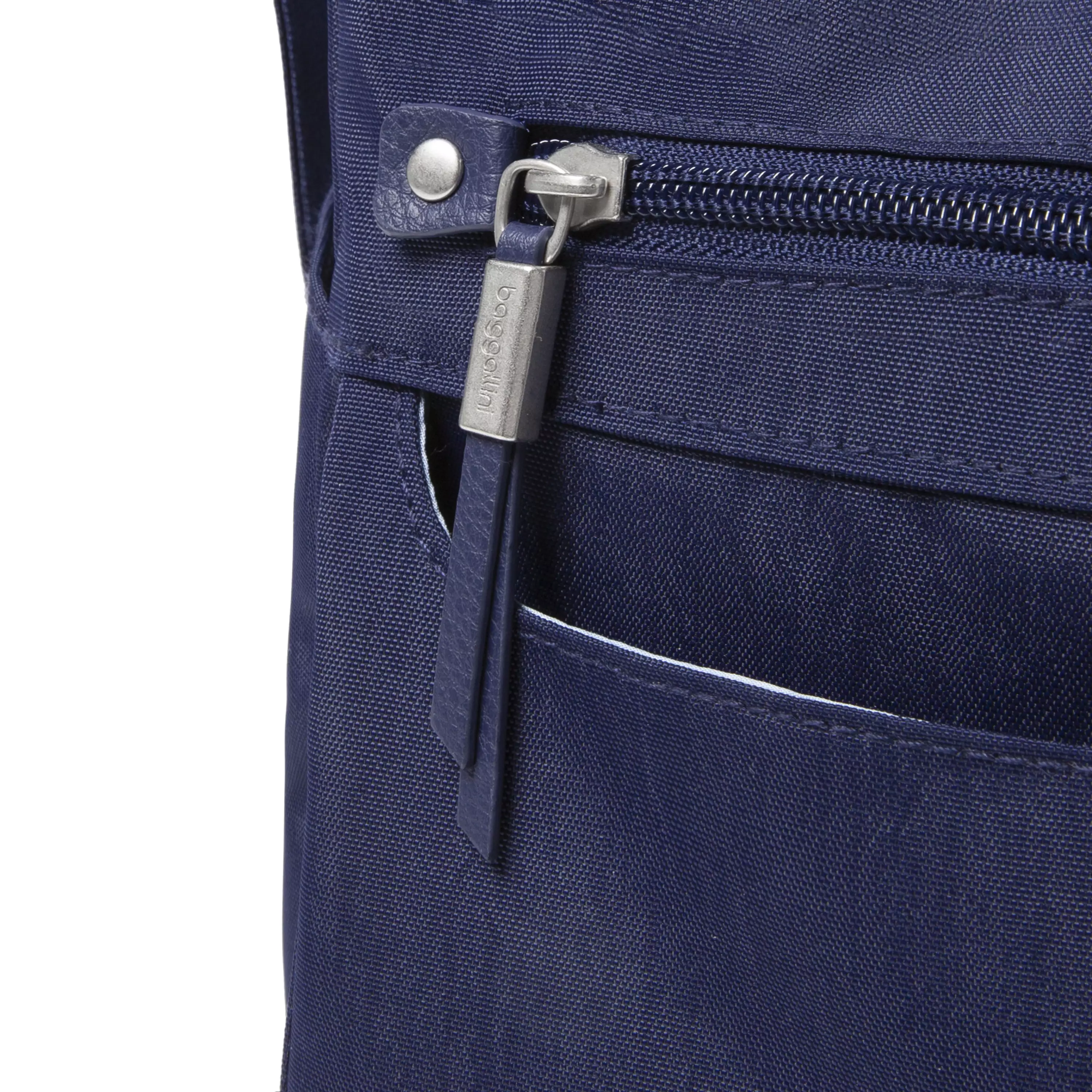 True Classic Anywhere Large Hobo With RFID