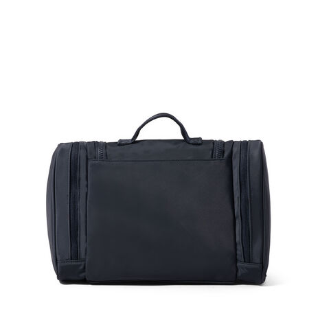 Deluxe Toiletry Kit Deluxe Toiletry Kit