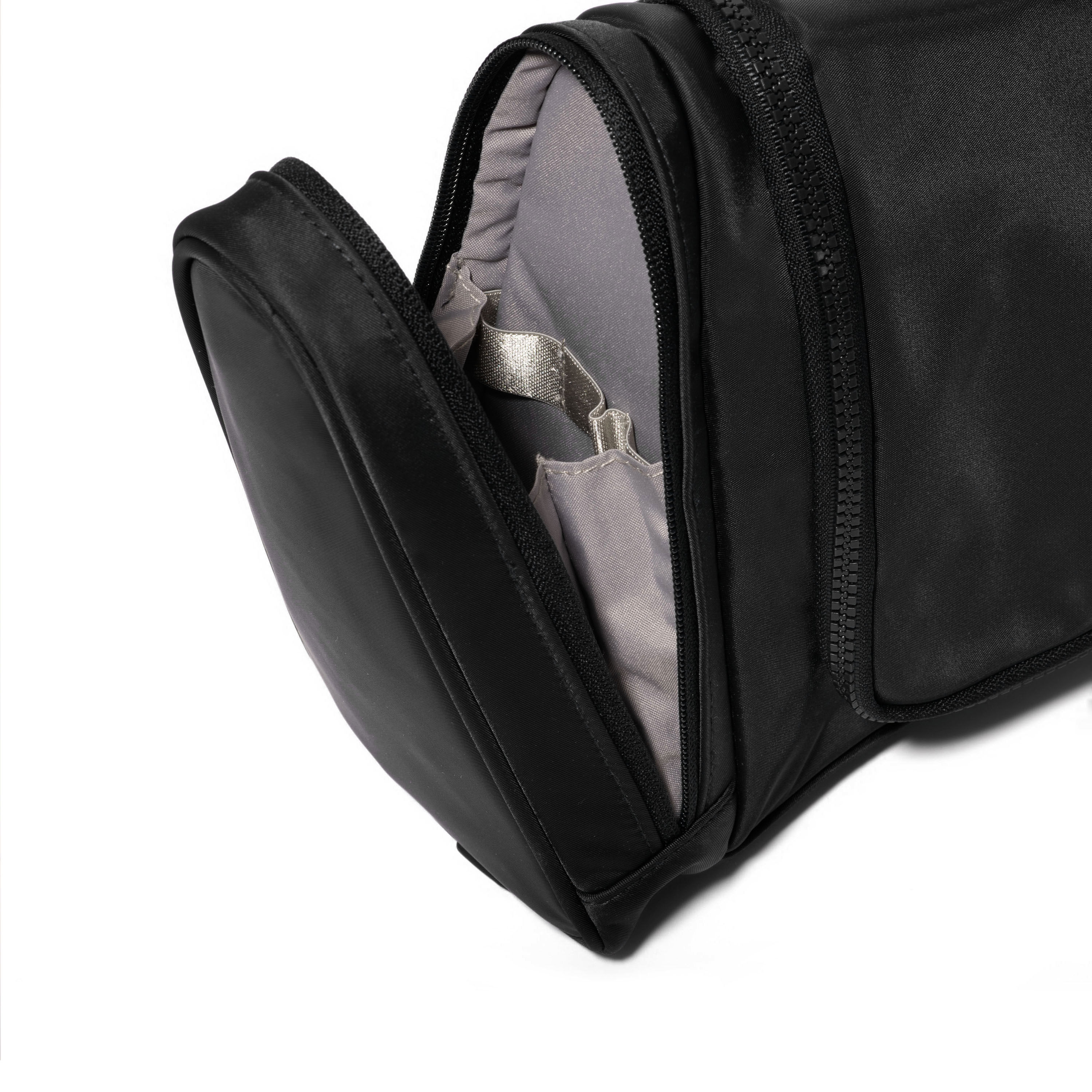 Deluxe Toiletry Kit