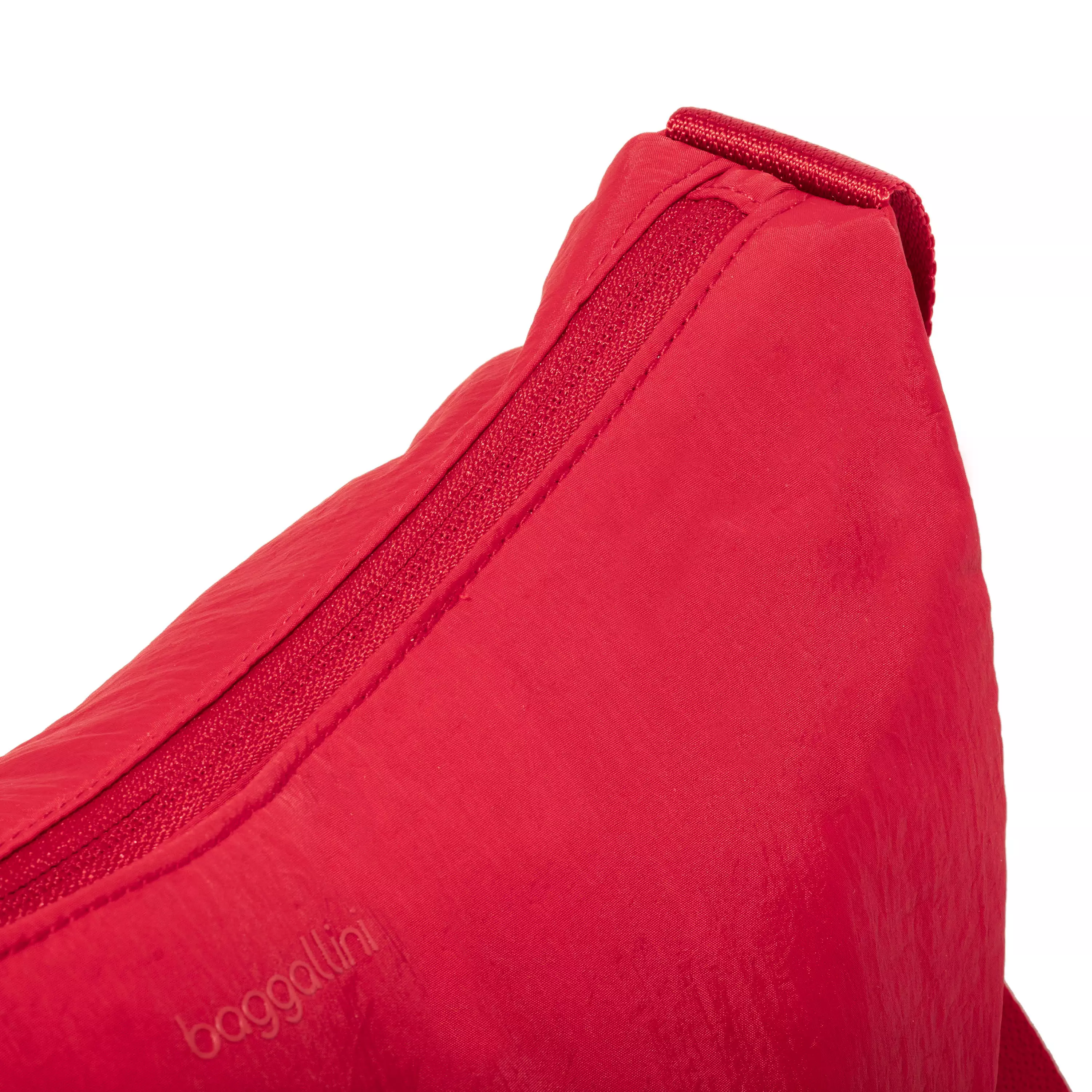 Swift Crescent Crossbody