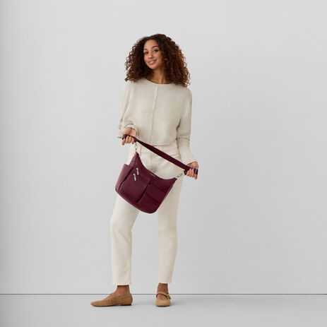 baggallini everywhere travel crossbody bag Bagg on a day trip Modern Everywhere Slim Crossbody