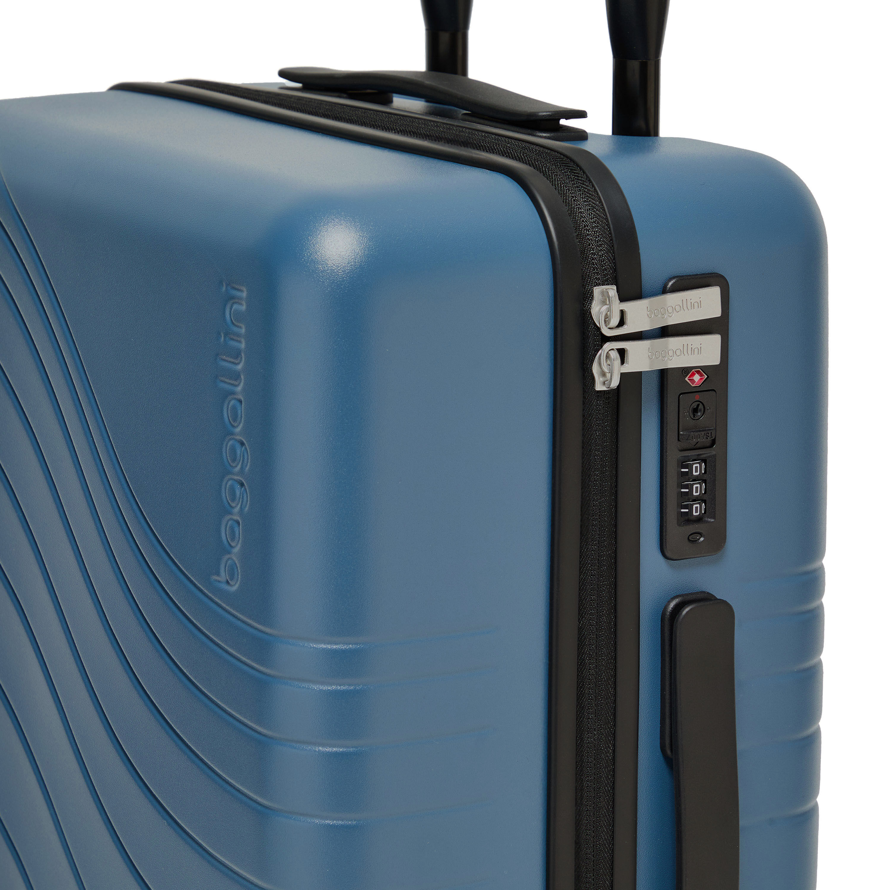 Set Wave 22&rdquo; 4 Wheel Hardside Carry-On