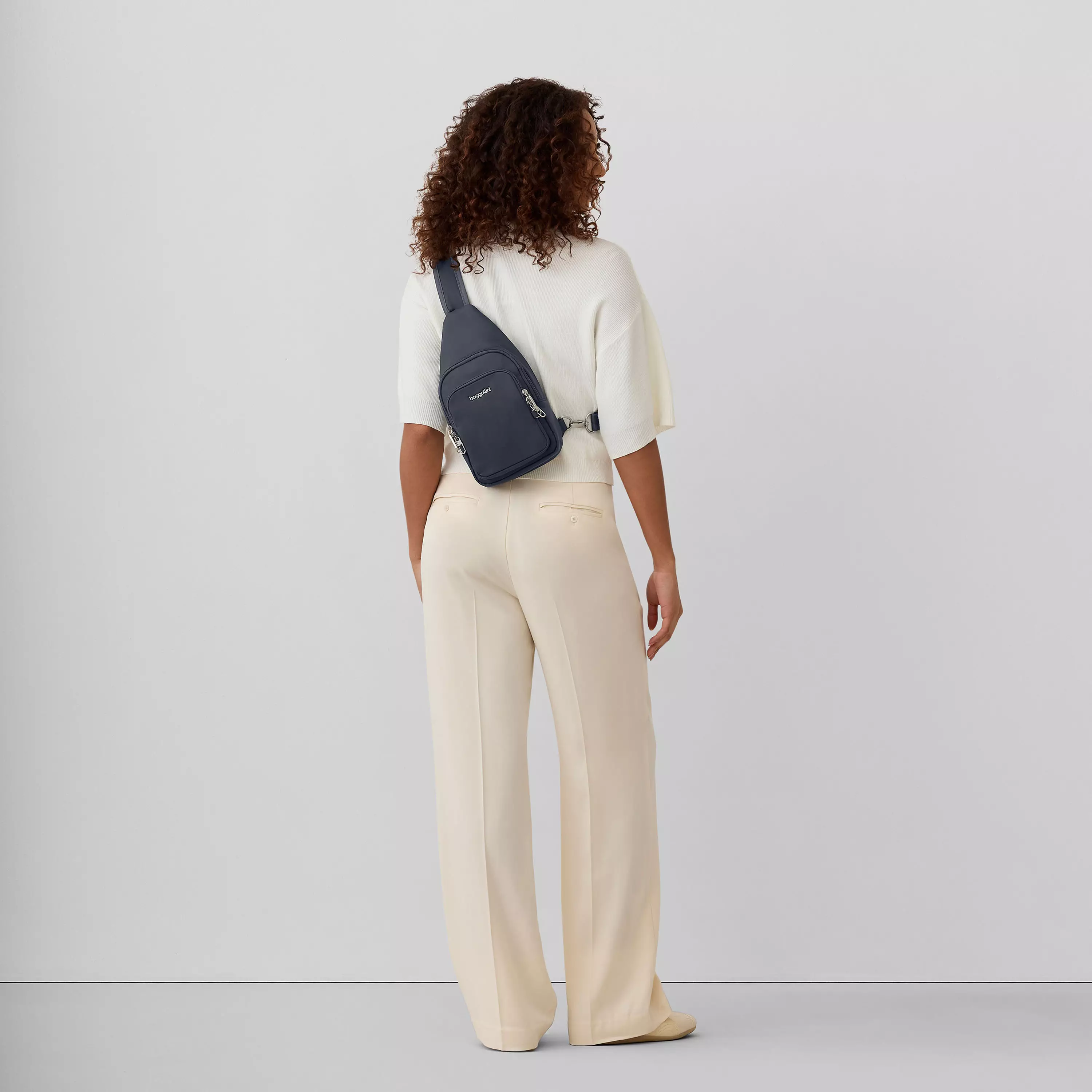 Securtex® Classic Anti-Theft Daytripper Sling Bag