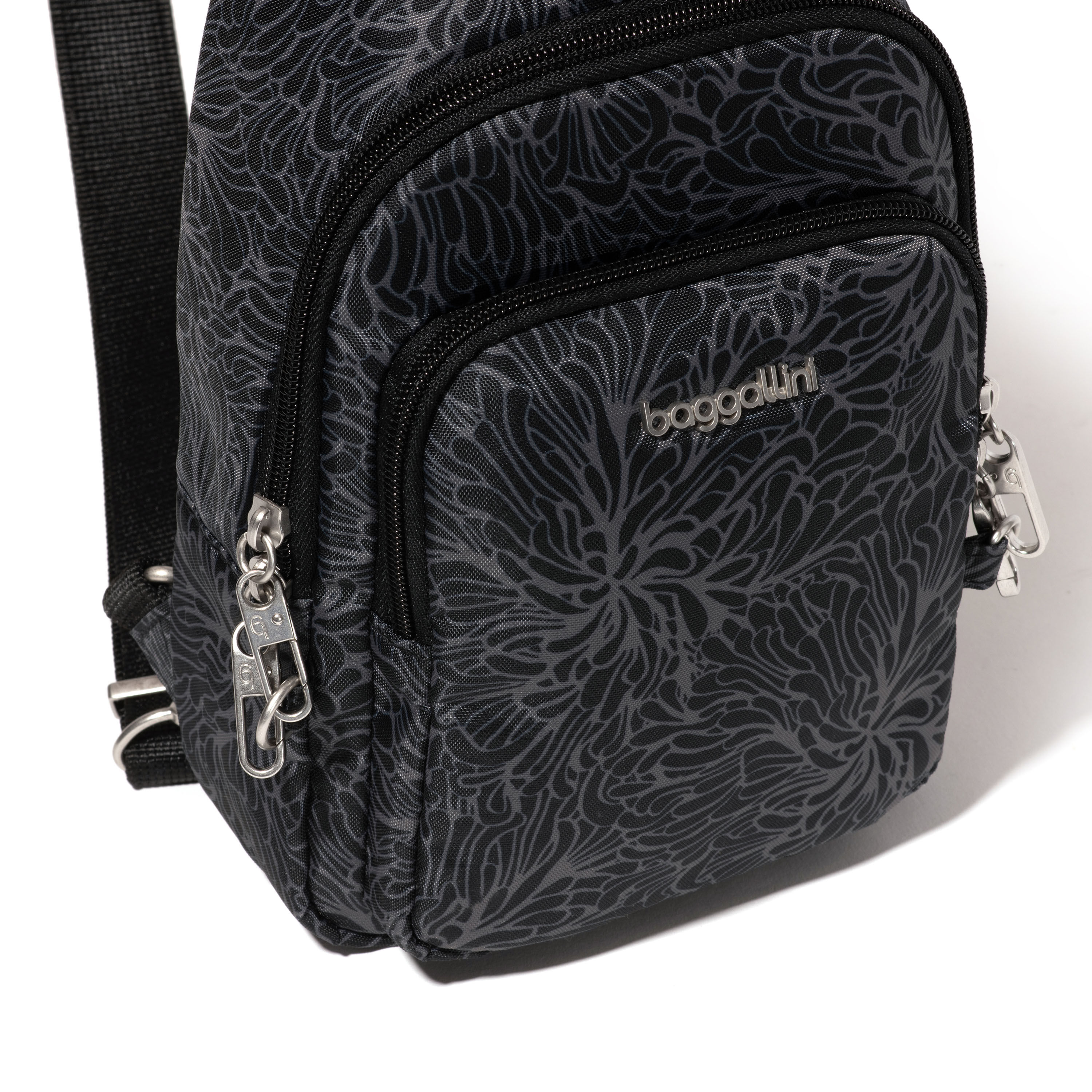 Securtex&reg; Anti-Theft Daytripper Sling Bag
