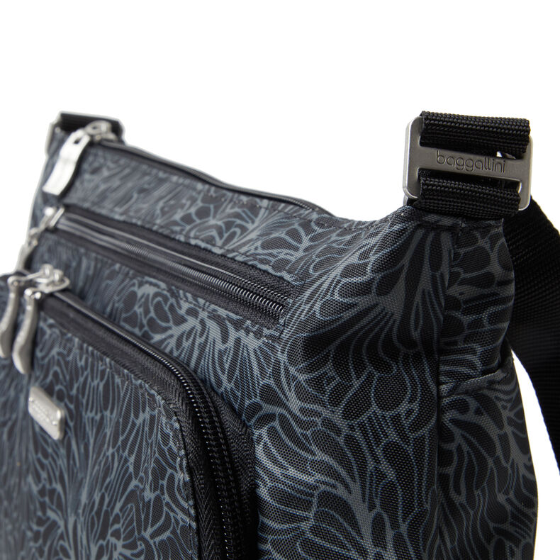 Large Day-To-Day Crossbody