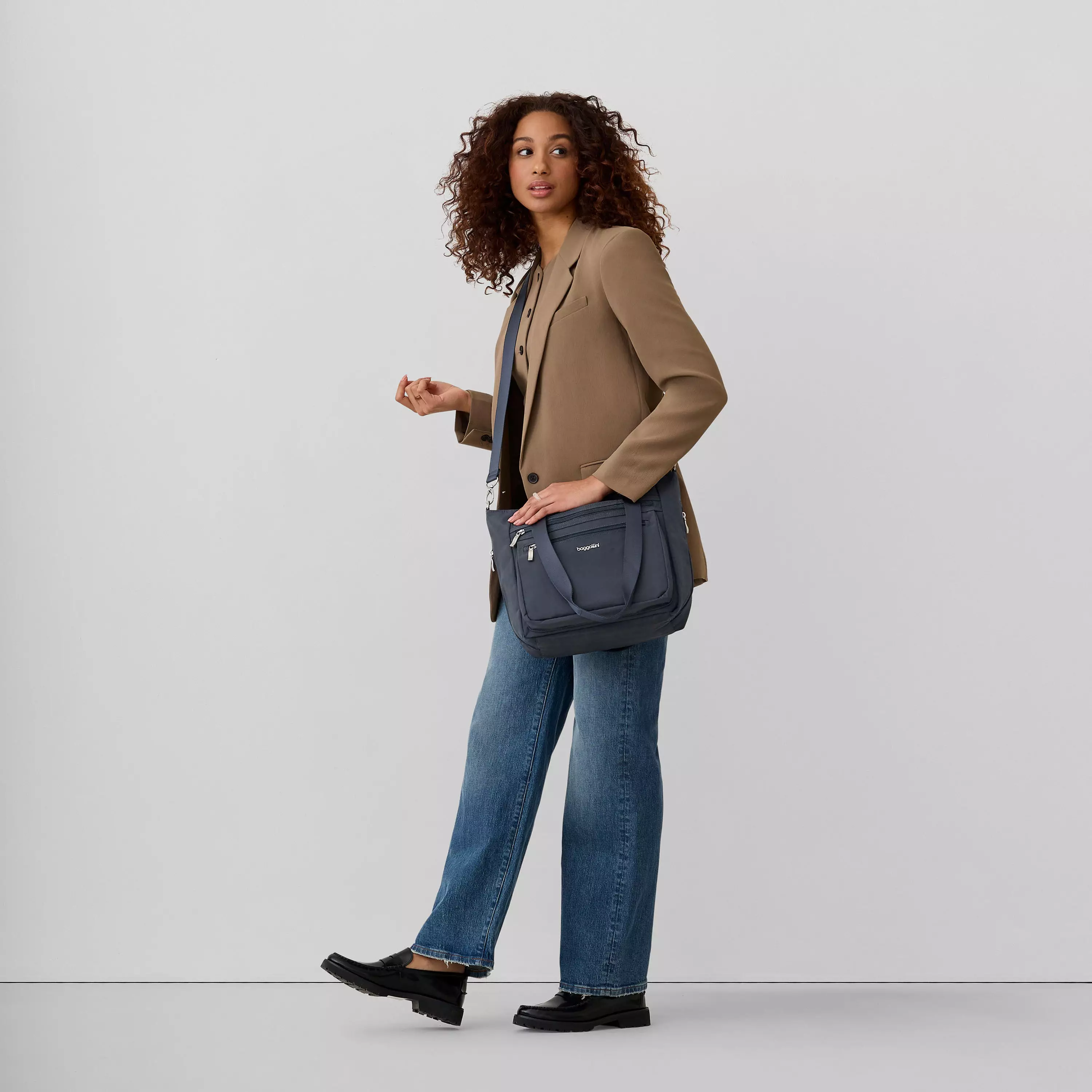 Modern Everywhere Everyday Shopper