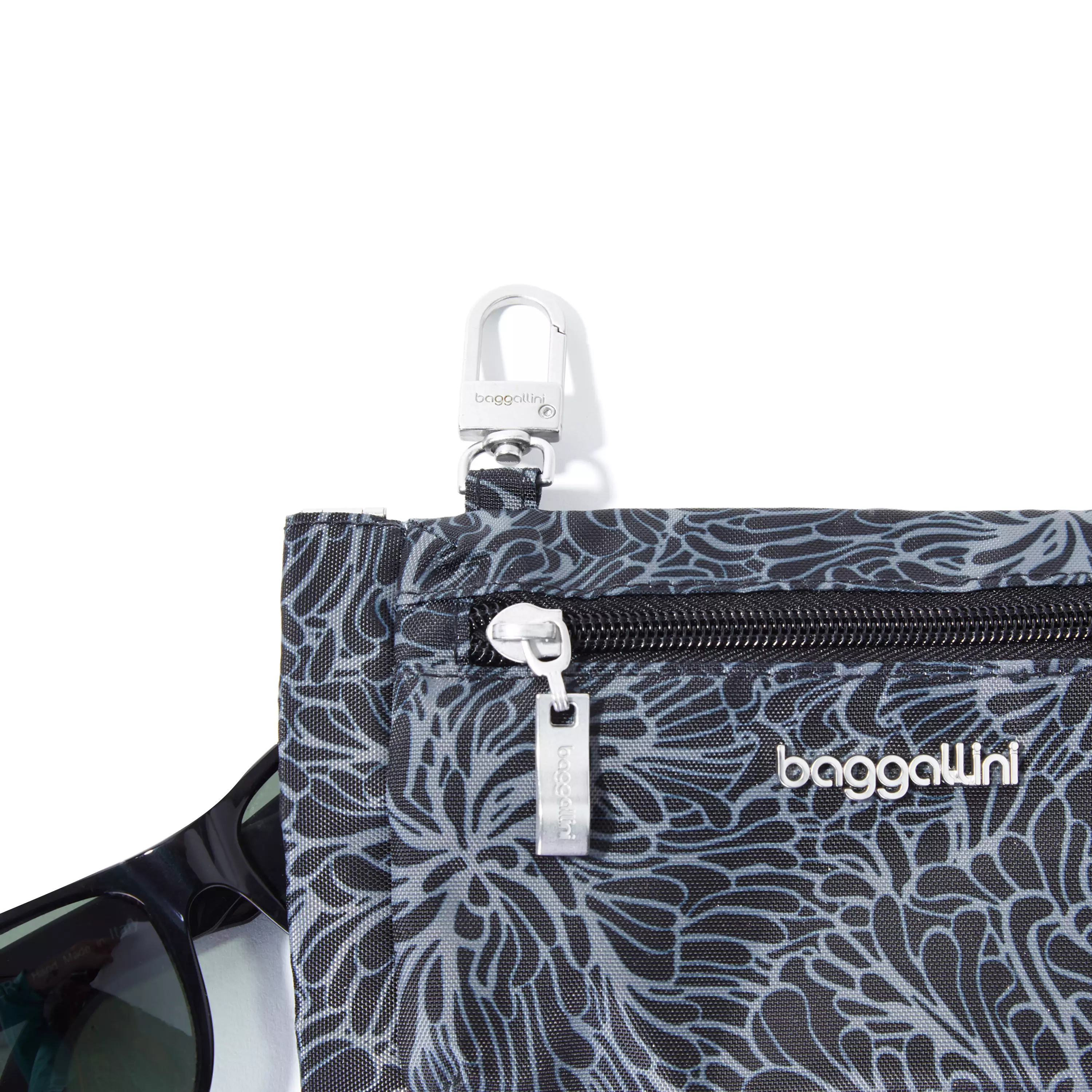 On The Go Sunglasses Pouch