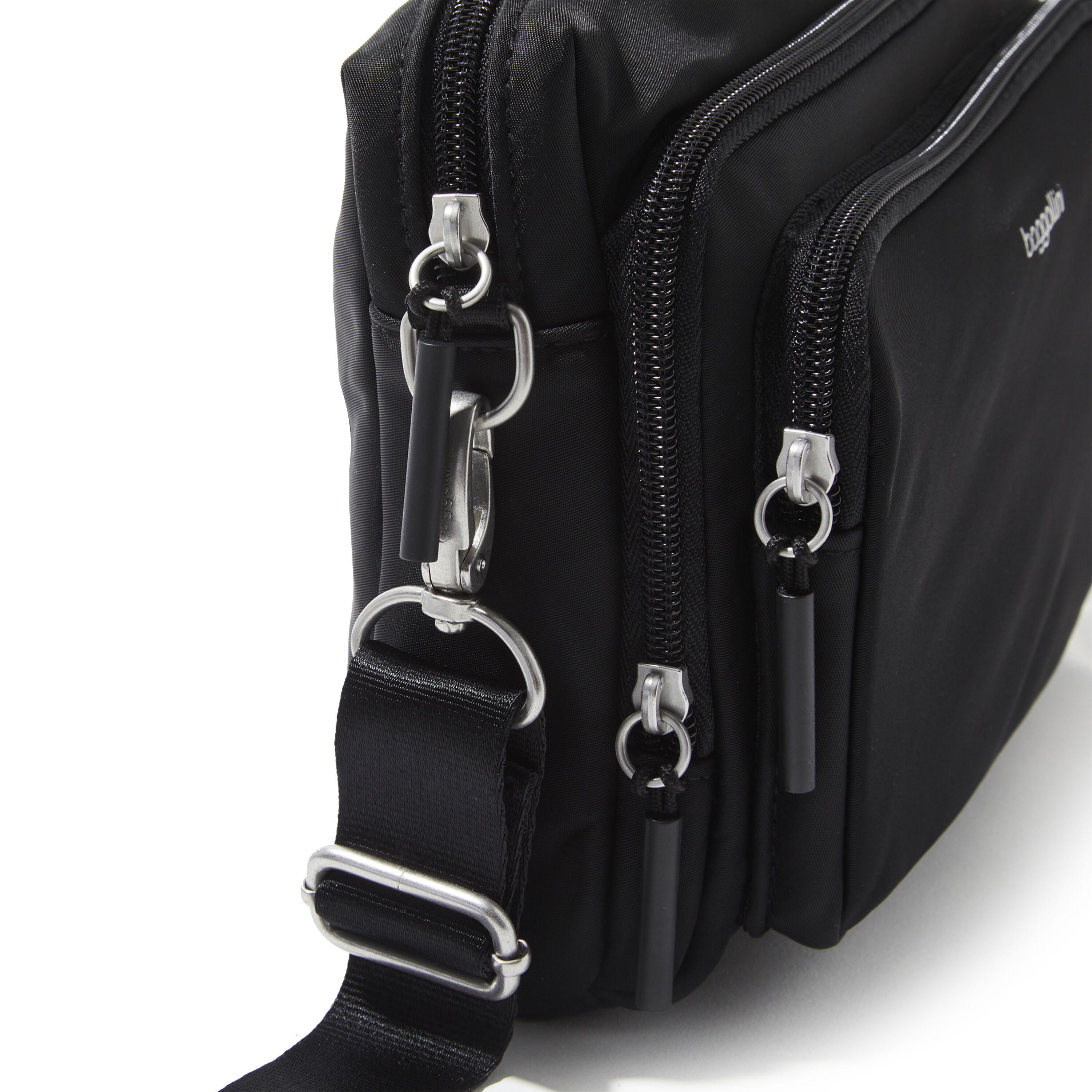 Voyage Max Crossbody