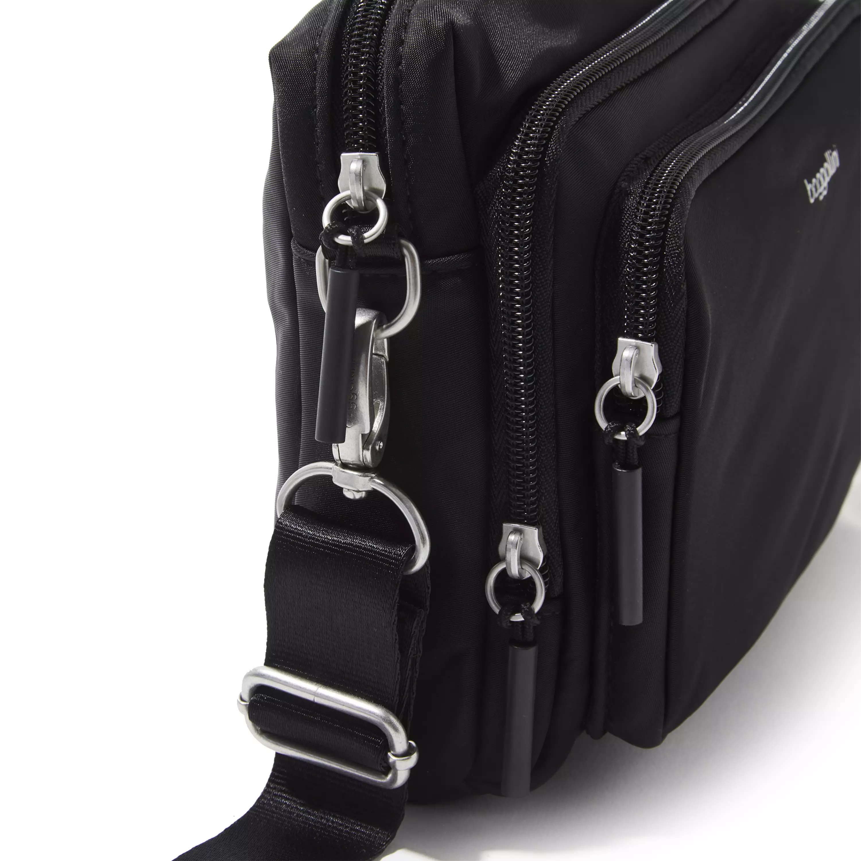 Voyage Max Crossbody