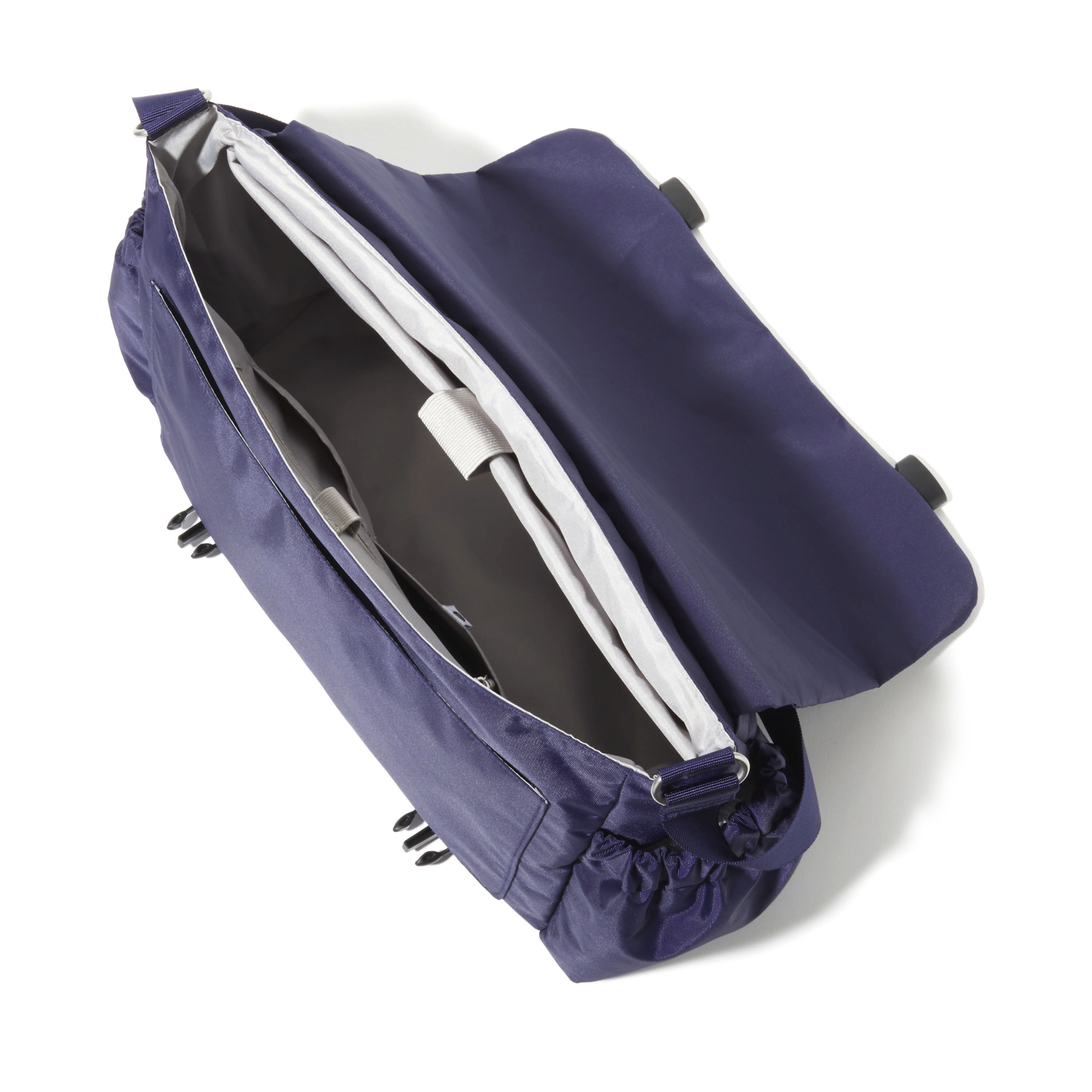 Essential Laptop Messenger