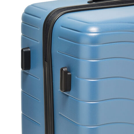 Set Wave 26” 4 Wheel Hardside Luggage Set Wave 26” 4 Wheel Hardside Luggage