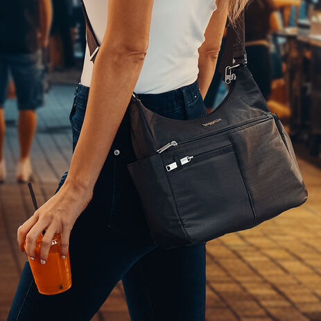 baggallini everywhere travel crossbody bag black Modern Slim on a day trip Baggallini Everywhere Crossbody Bag Black