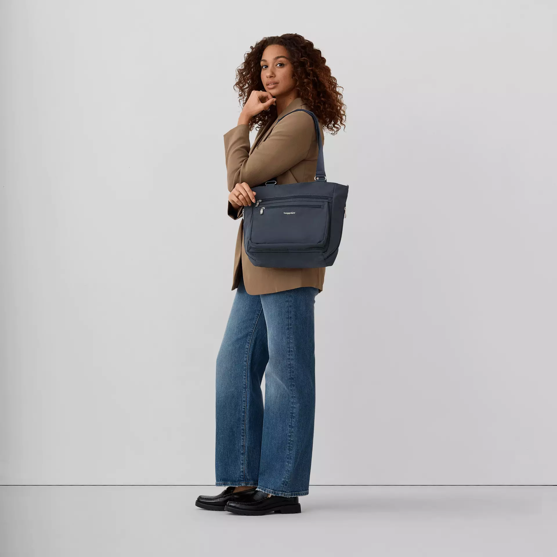 Modern Everywhere Everyday Shopper